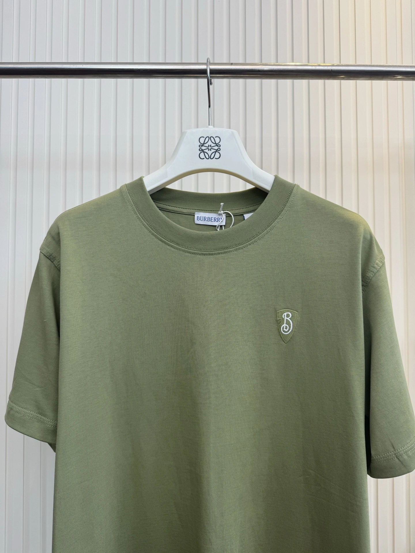 wg.luxury- 2ur25rry embroidery item：E-F405D0526
